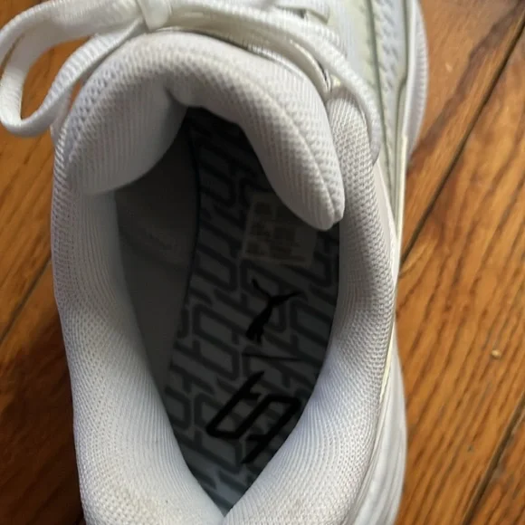 White puma women size 8 sneakers - Picture 5 of 8